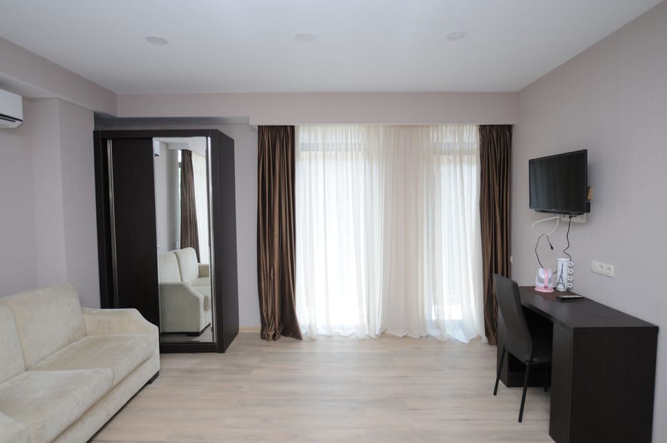 Premium bedding, iron/ironing board (on request), WiFi (free)