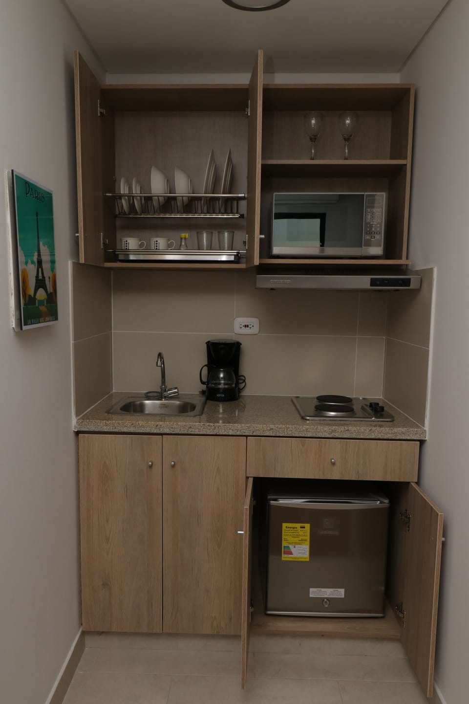 Deluxe Double Room, 1 Double Bed | Private kitchen