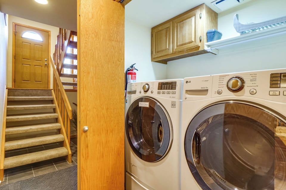 Washer & Dryer | Lower Level