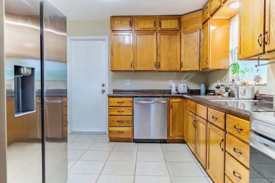 The kitchen has room enough to prepare your own meals if you so choose