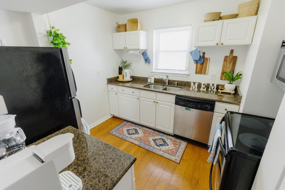 Full Kitchen View 1