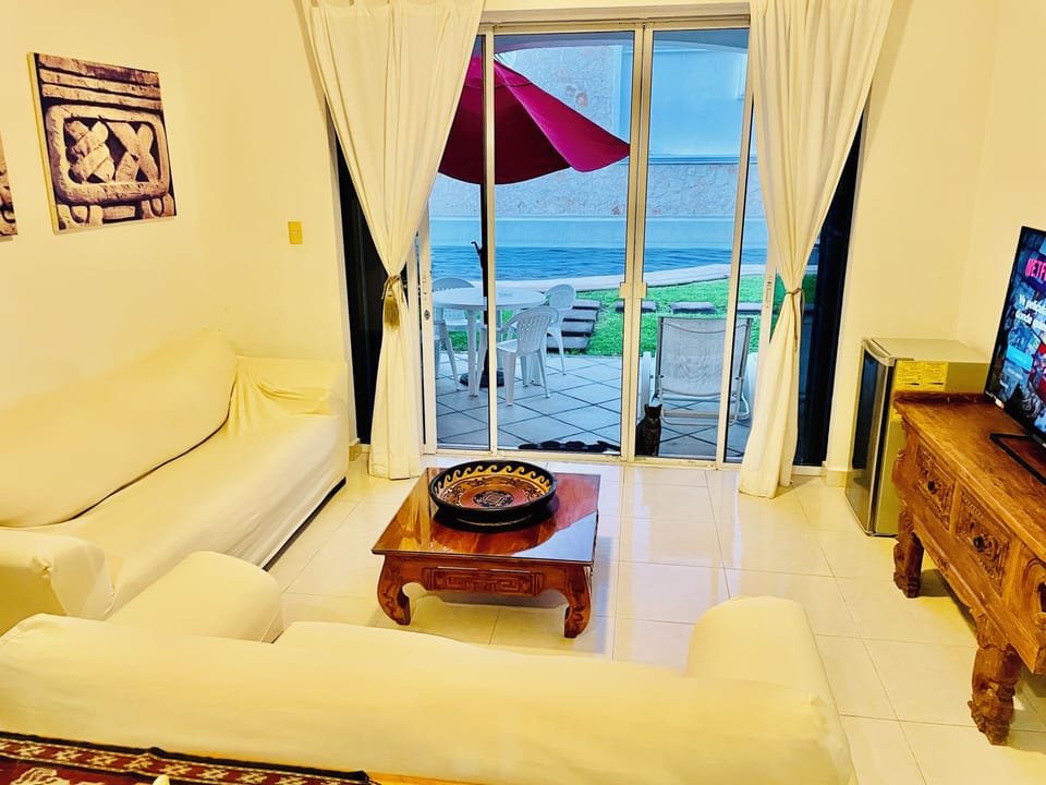 Villa, 3 Bedrooms, Balcony, Garden View | Living room