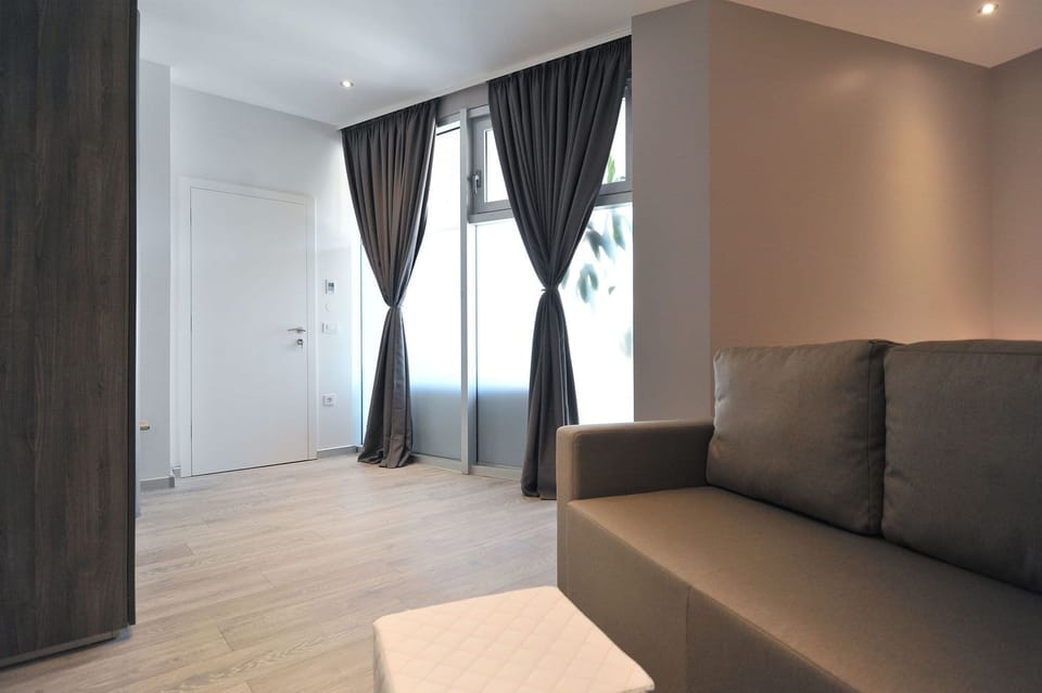 Superior Double Room | Premium bedding, in-room safe, desk, blackout drapes