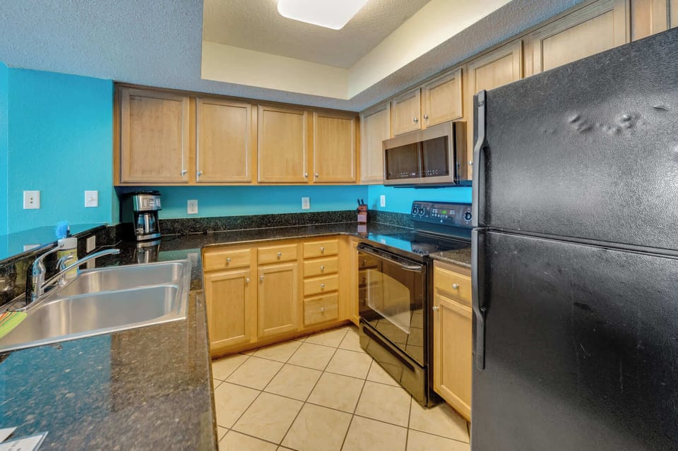 Spacious Kitchen 
