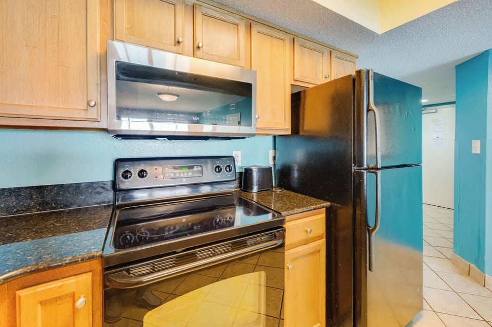 Spacious Kitchen 
