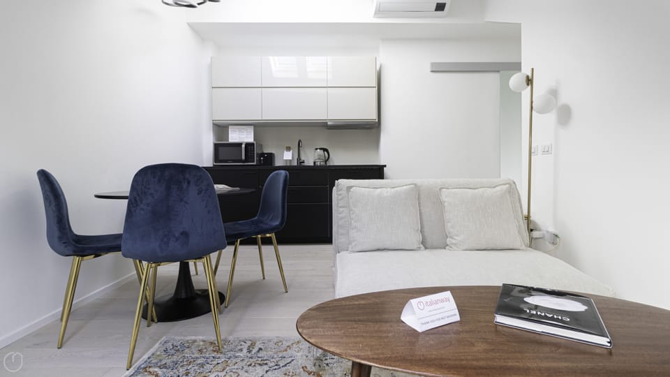 Apartment (1 Bedroom) | Interior
