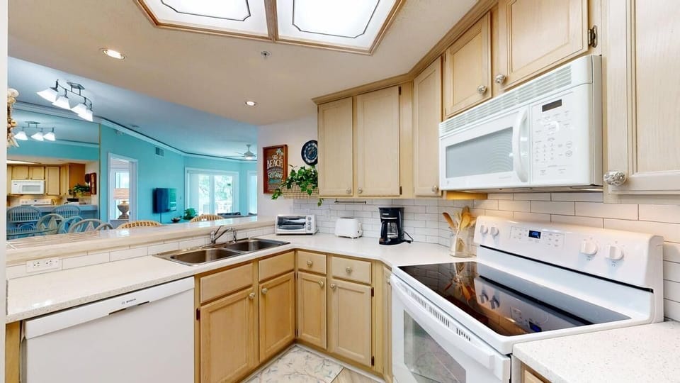 Fully Stocked Kitchen