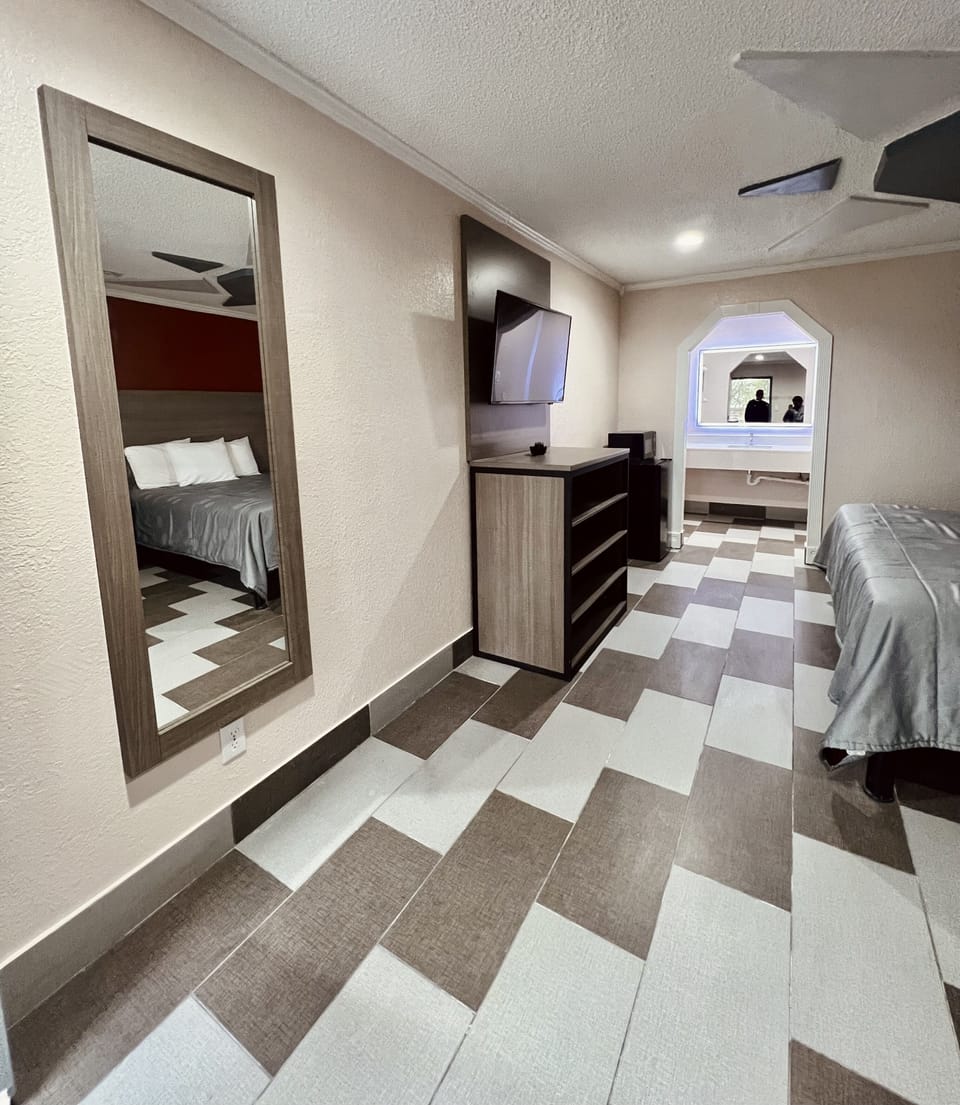 Blackout drapes, soundproofing, free WiFi, bed sheets