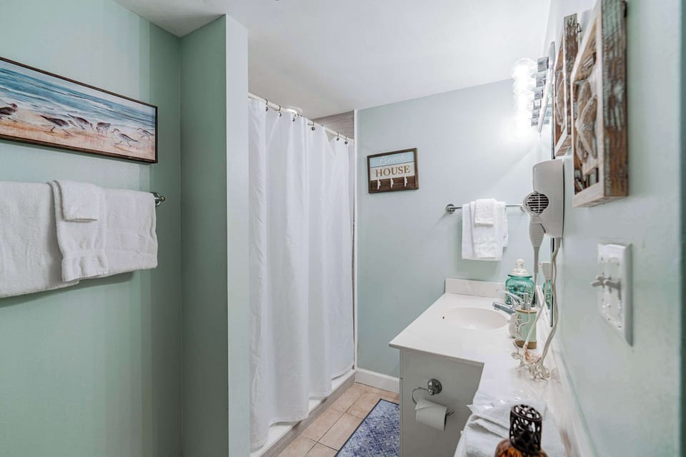 Sunset Shores Oceanfront Condo Bliss Apartment in Long Beach