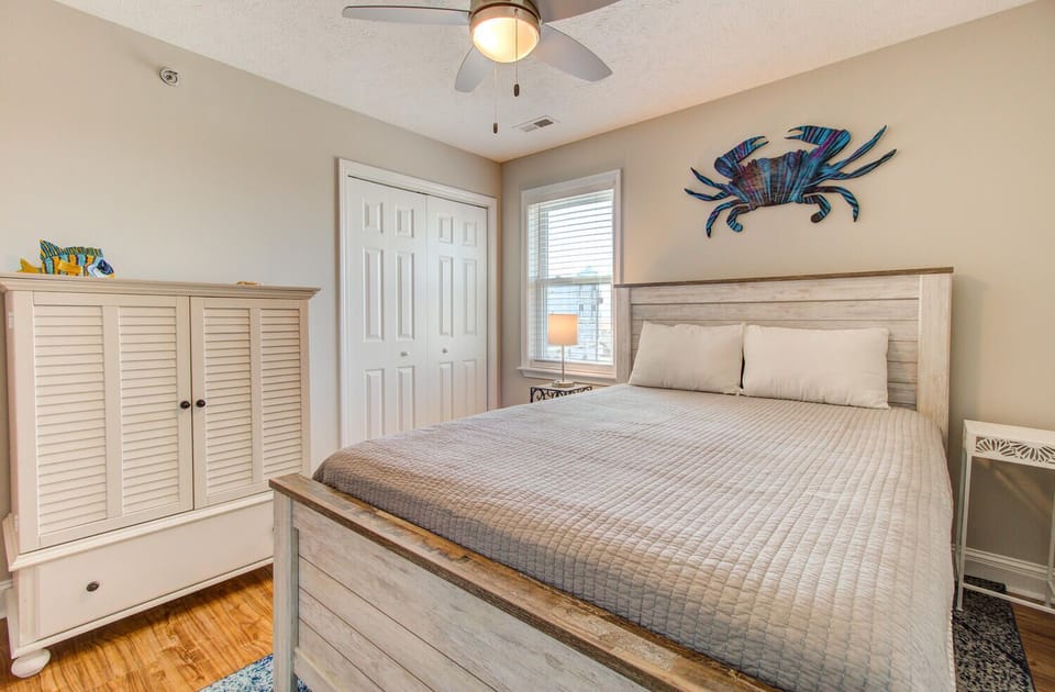 Sea Drift 200 Breezy-Bedroom