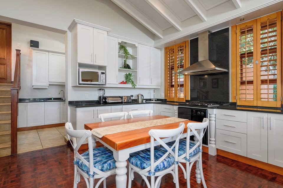 Luxury Villa | Private kitchen