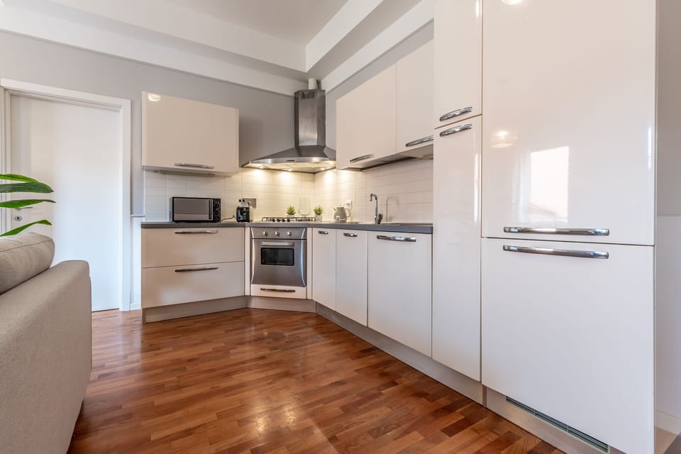 Apartment | Private kitchen | Full-size fridge, microwave, oven, stovetop