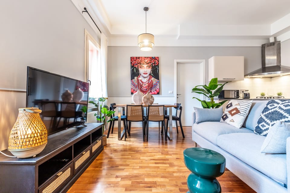 Apartment | Living area | Flat-screen TV