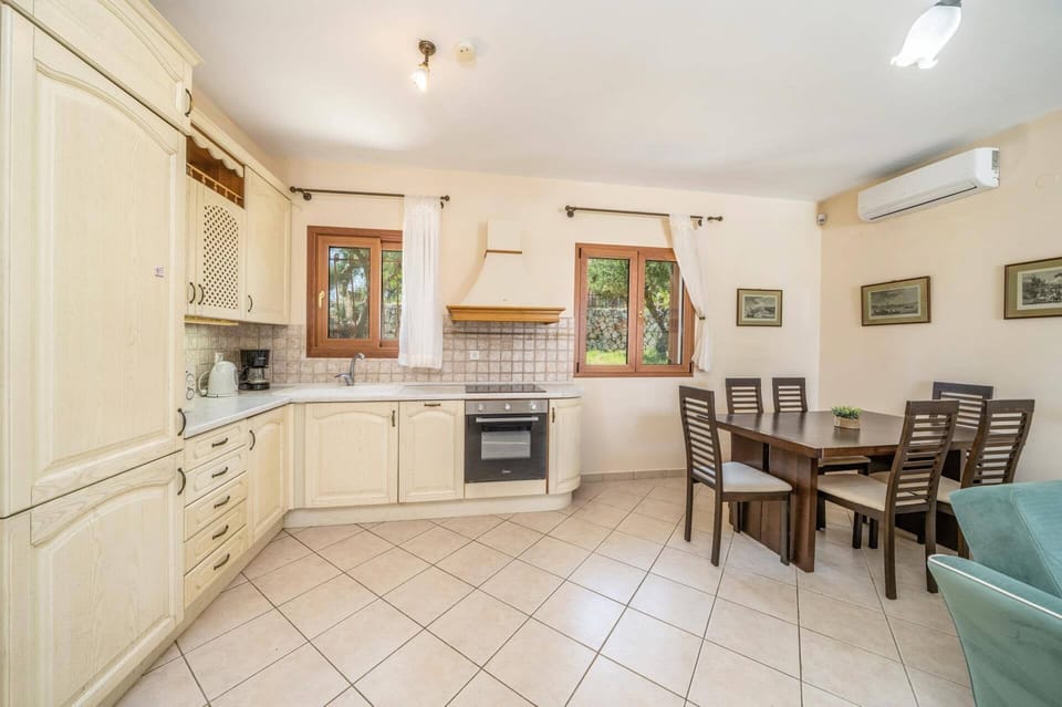 Villa Sandy Cove image