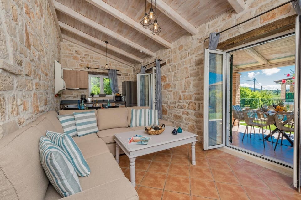 Villa Rizolia Enea image