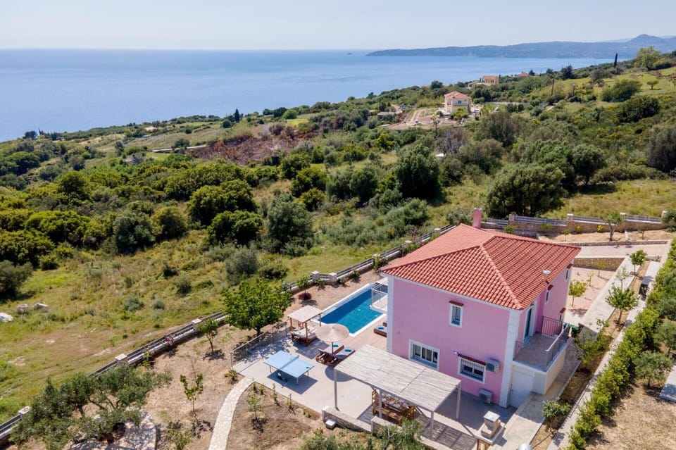 Villa Roz image