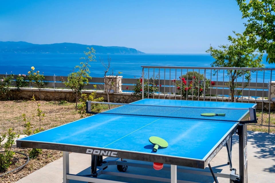 Villa Roz image