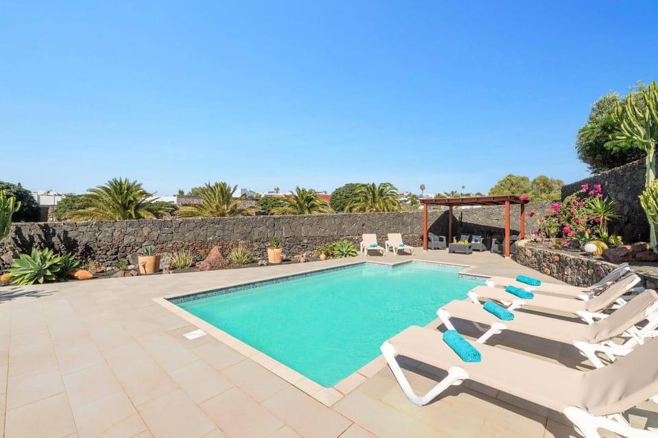 Villa Sarita Sol image