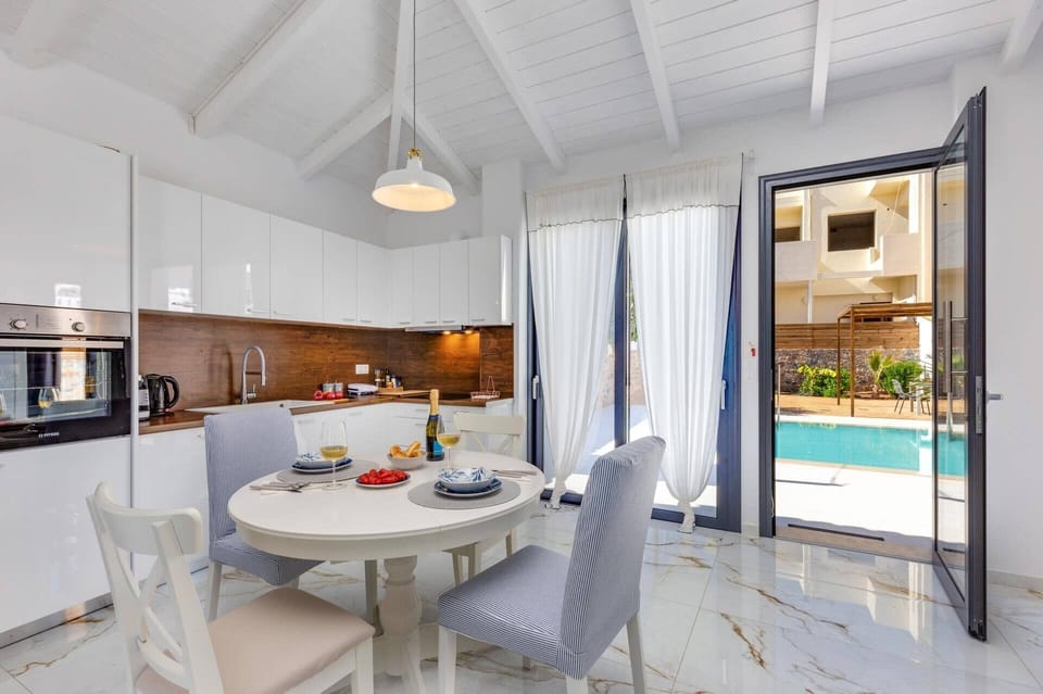 Villa Selena image