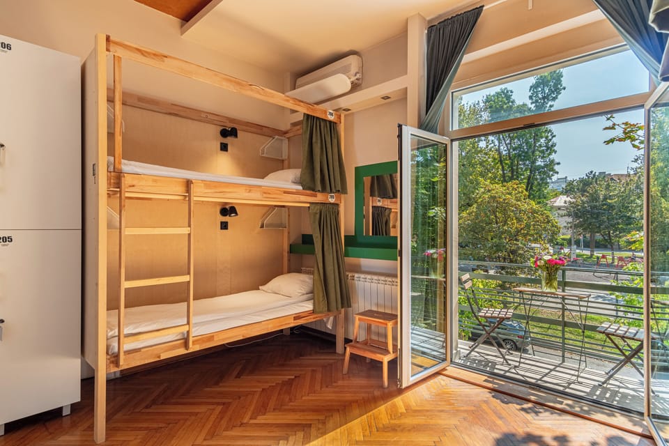 Classic Shared Dormitory, Women only | In-room safe, soundproofing, free WiFi, bed sheets