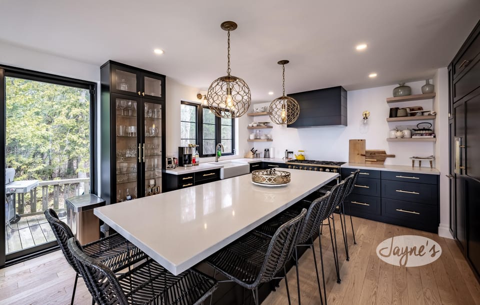 Kitchen &amp; Bar Seating