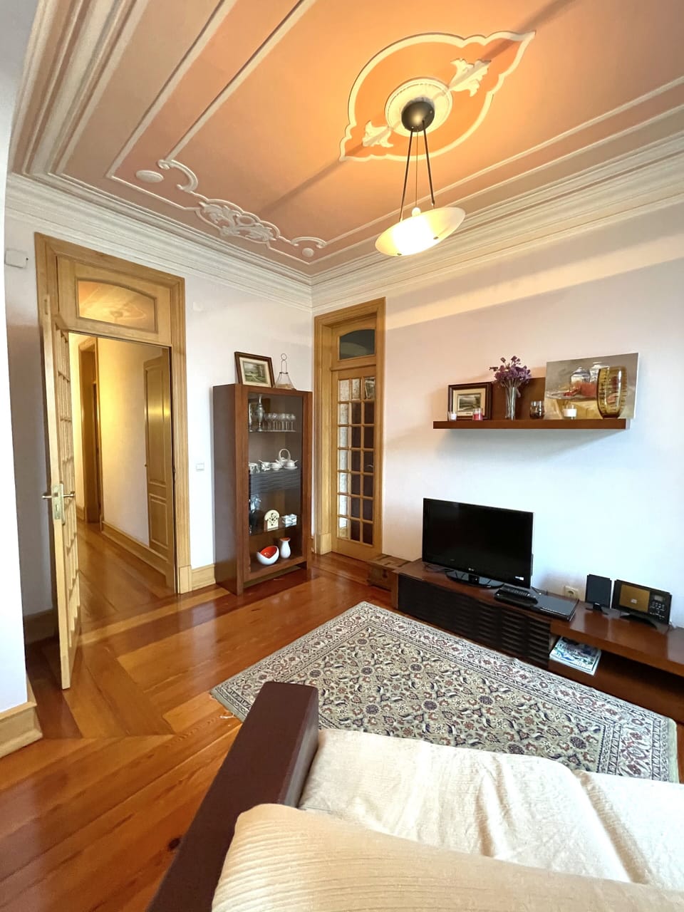 SALA DE VISITAS E TV