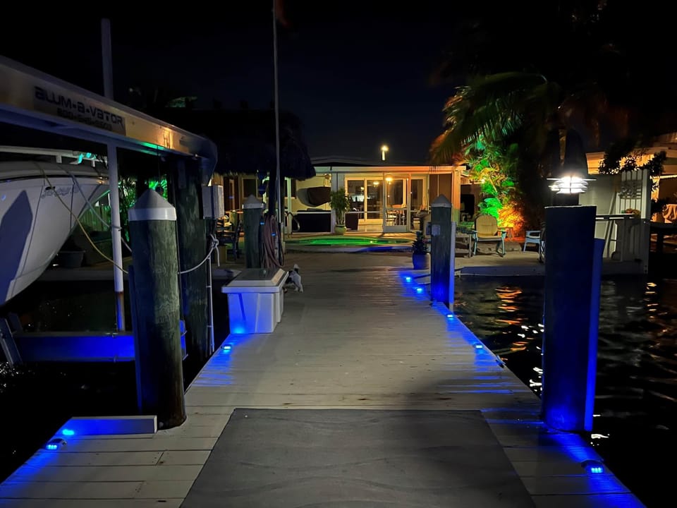 Pool@Night