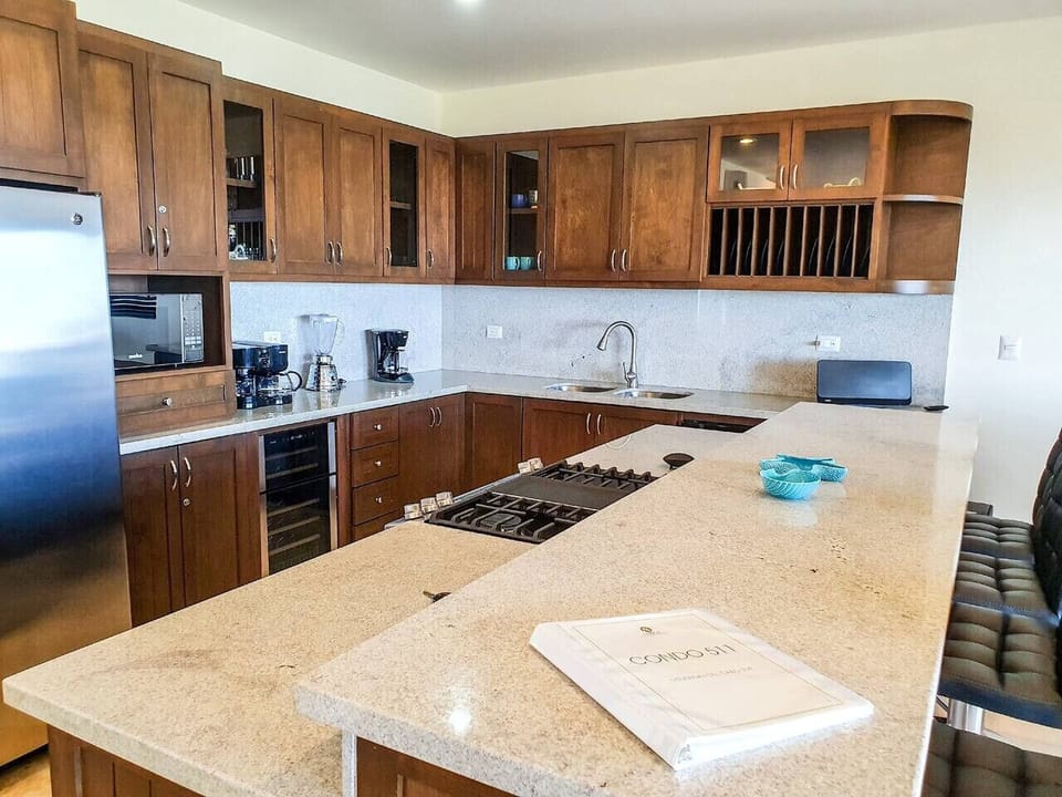 Meals made easy. Your full kitchen setup for good times.