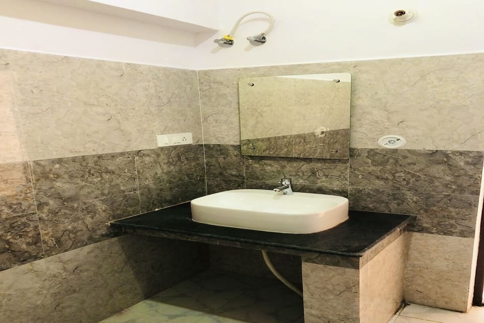 Deluxe Double Room | Free WiFi