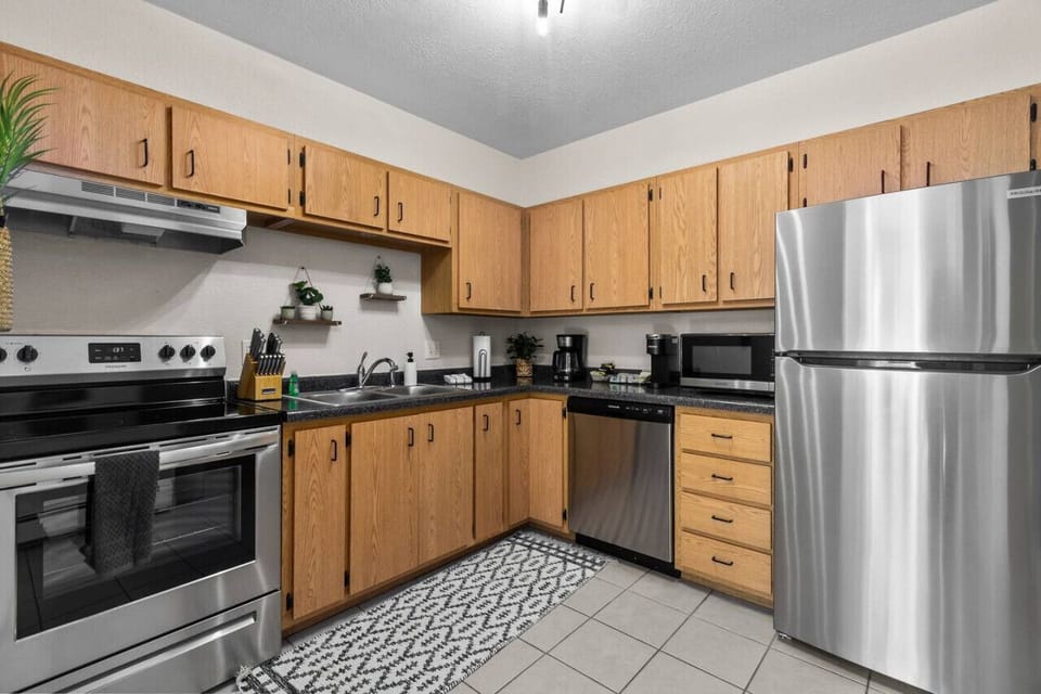 All the kitchen essentials you need to make preparing your meals easier!