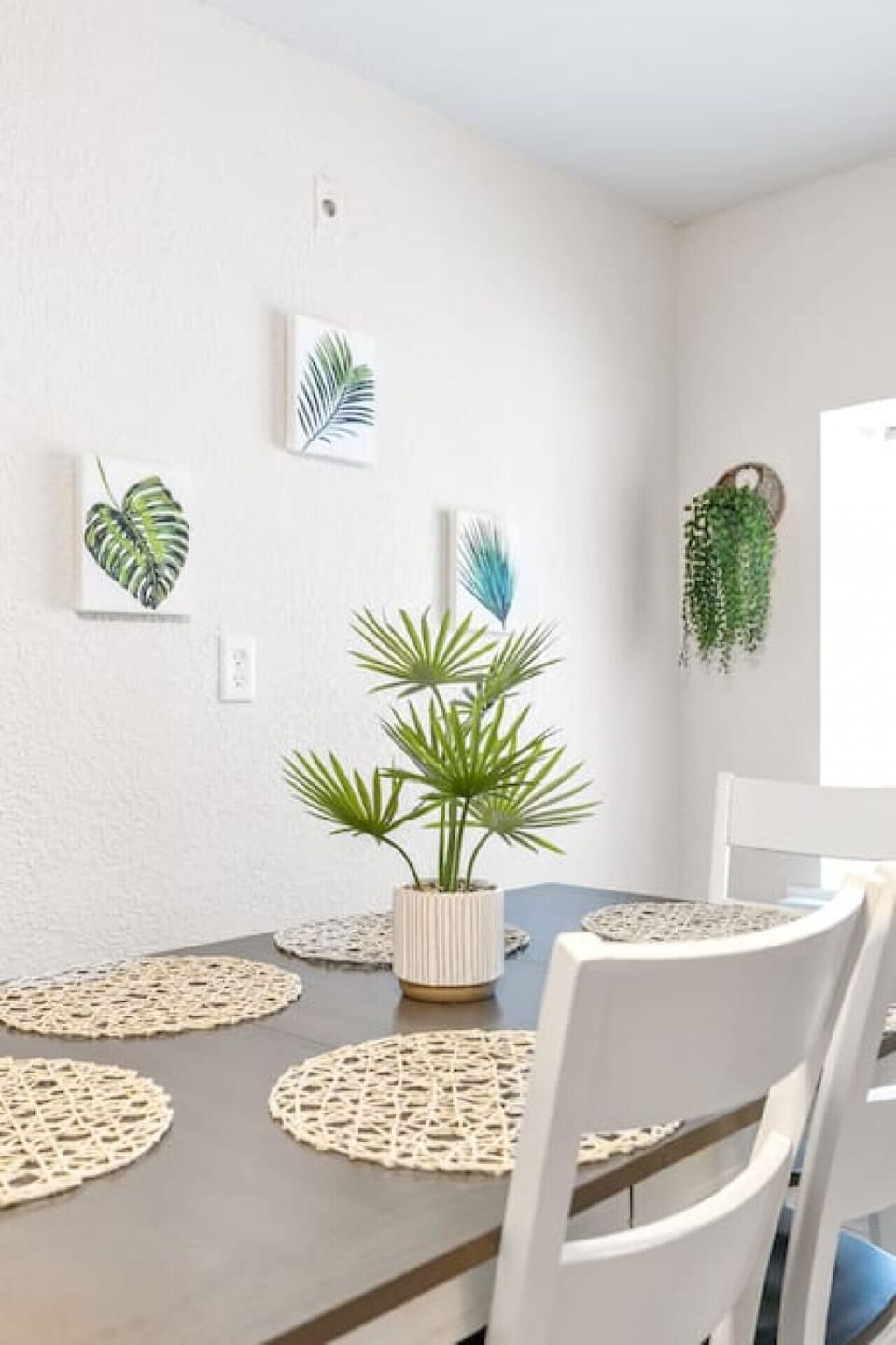 All set for a sit-down meal if that`s what you`re in the mood for!