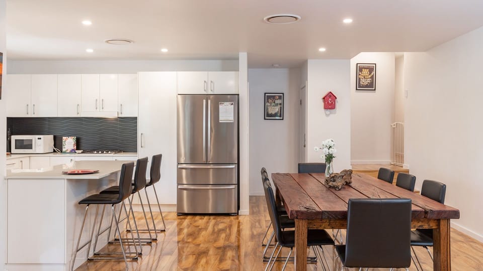 Open-Plan Kitchen/Dining