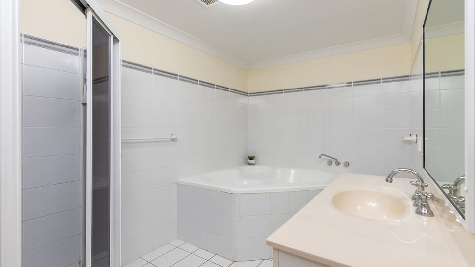 Bath room - 2