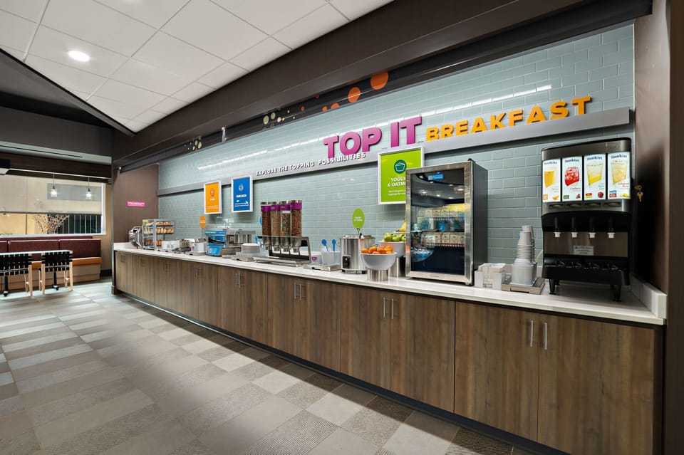 Free daily buffet breakfast