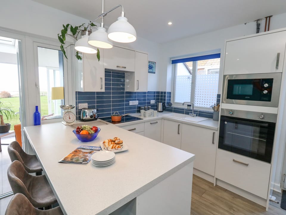 Fridge, dishwasher, electric kettle, toaster