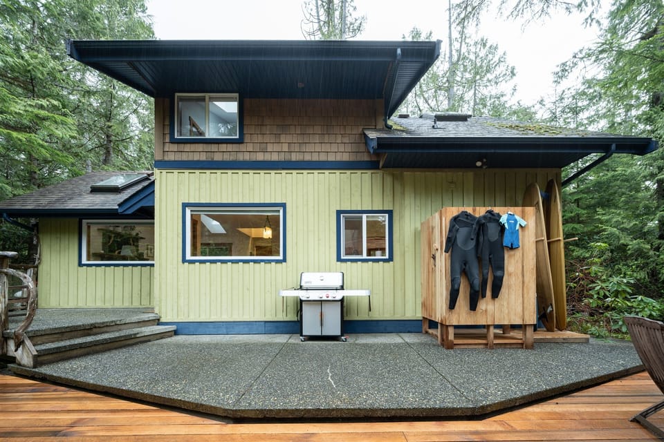 Outdoor shower