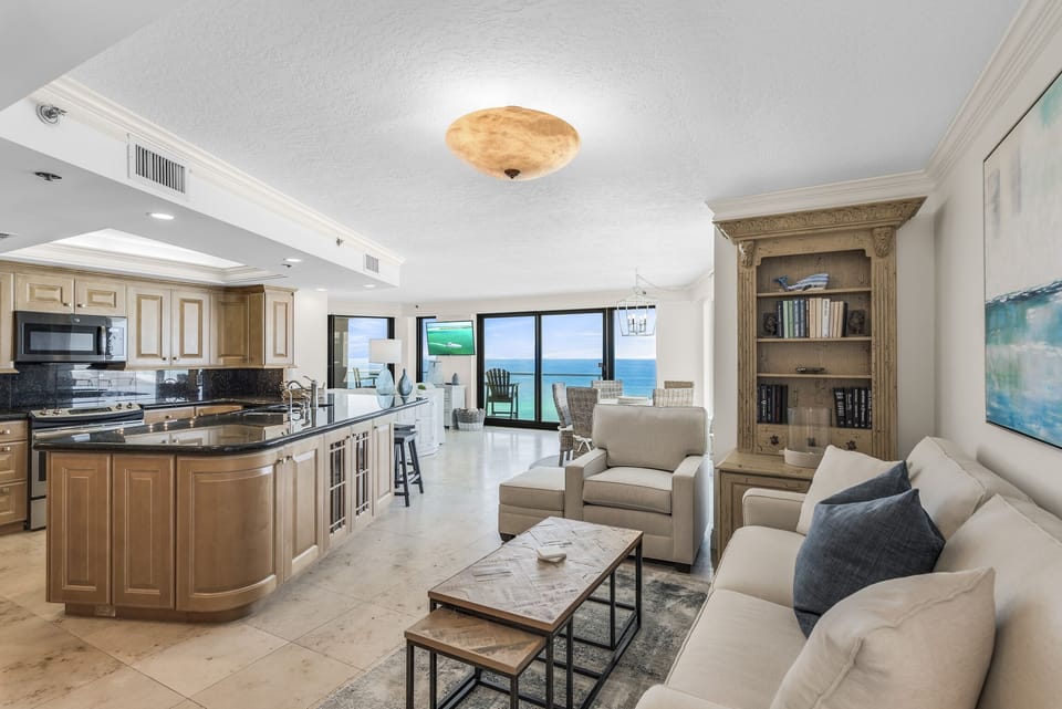 2nd Living Area & Kitchen