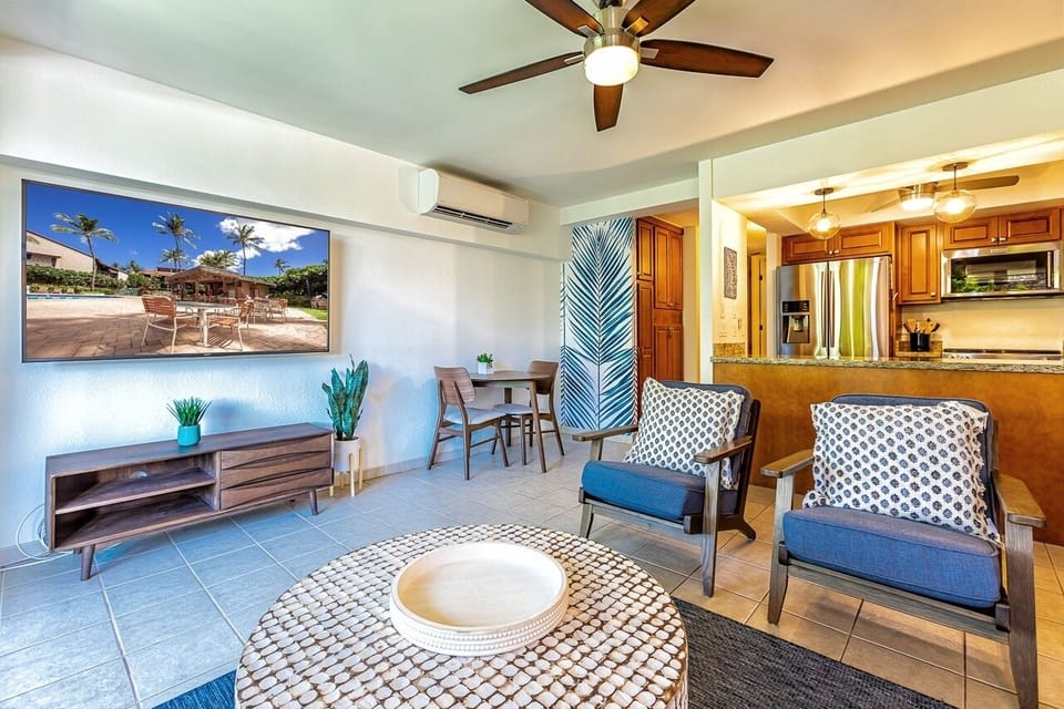 Condo, 2 Bedrooms | Property grounds
