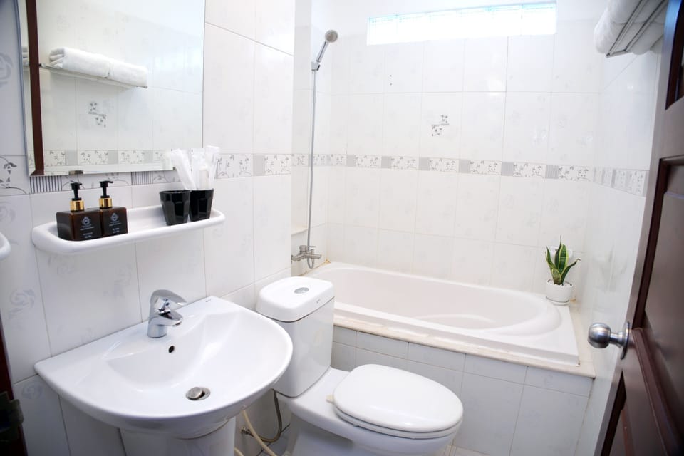 Free toiletries, hair dryer, slippers, bidet