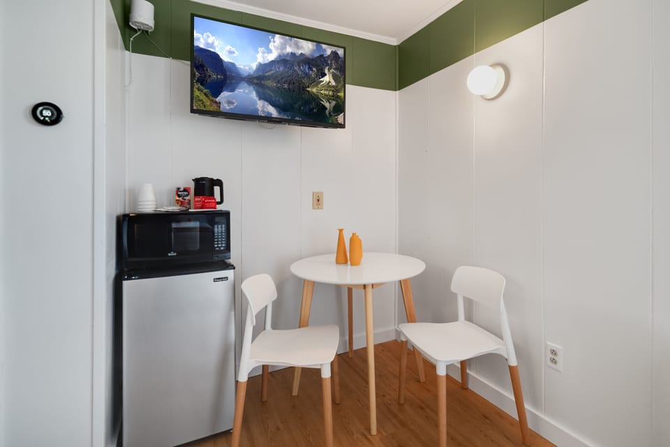 Room, 2 Double Beds | Mini-refrigerator