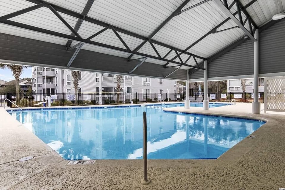 Pool (1)