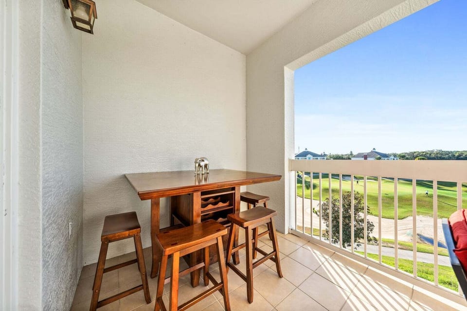 Enjoy your morning coffee and breakfast with stunning golf views in your private balcony.