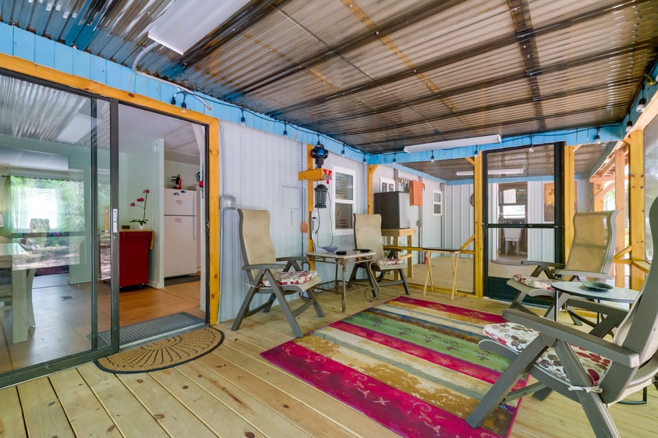 Screened Porch