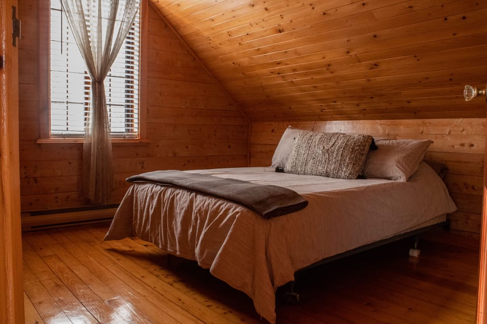 Standard Room | 4 bedrooms, free WiFi, bed sheets