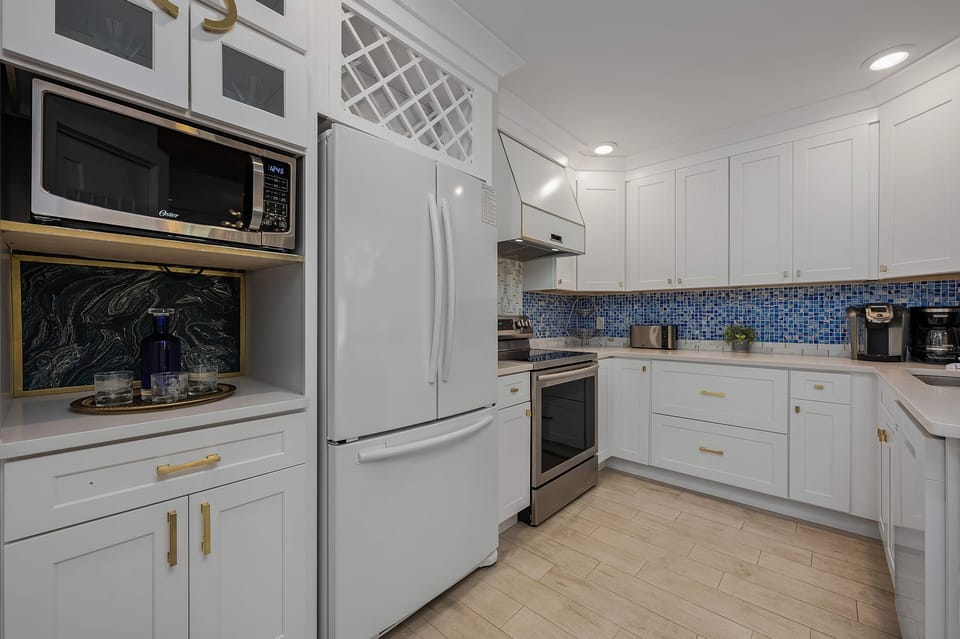 Refrigerator with ice maker!