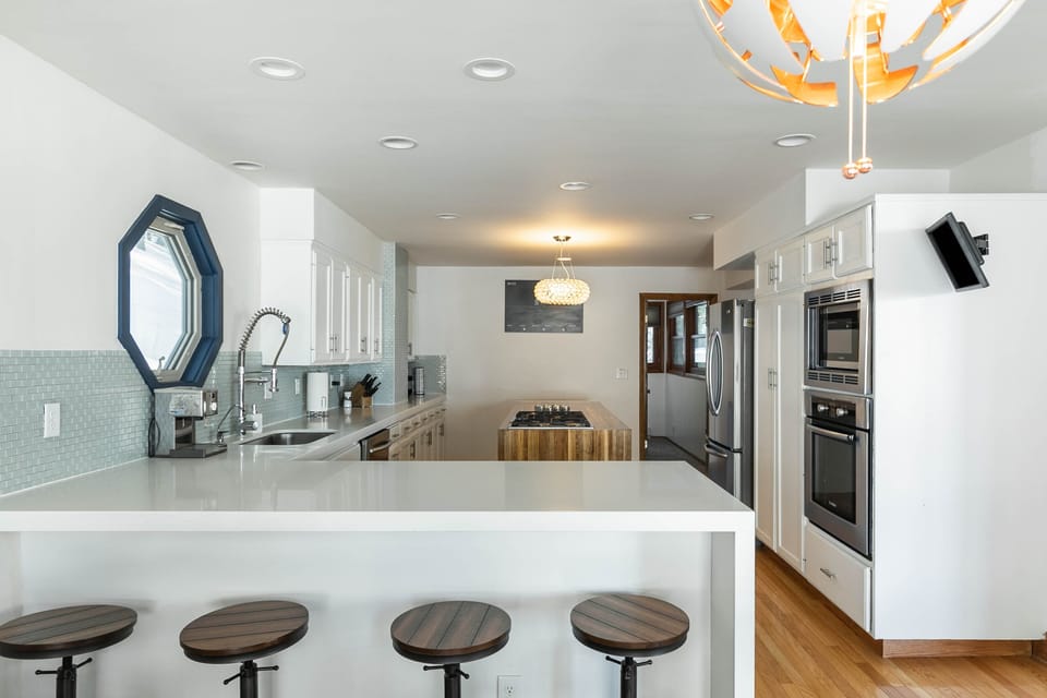 Four additional counter seats 