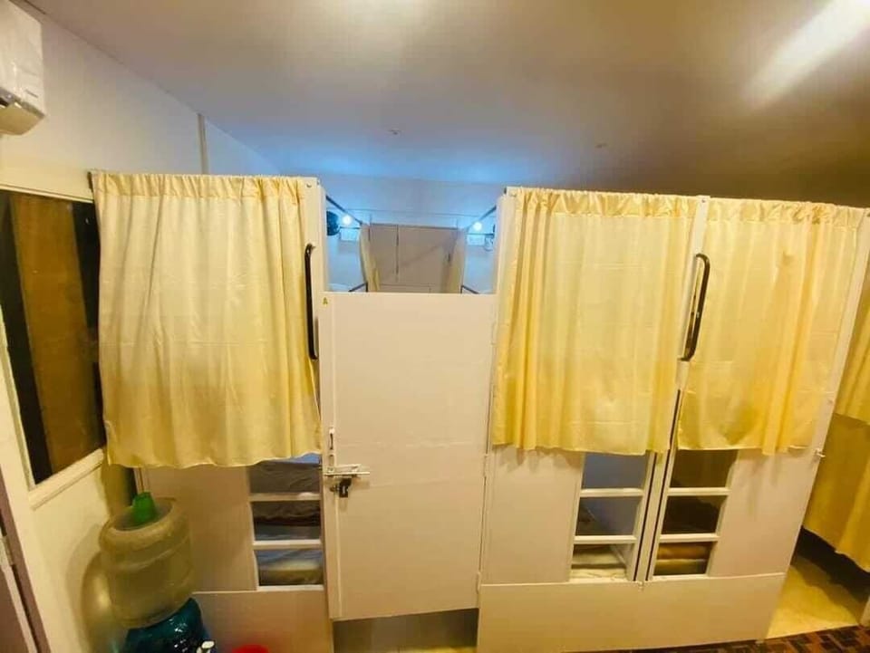 Shared Dormitory | Soundproofing, free WiFi