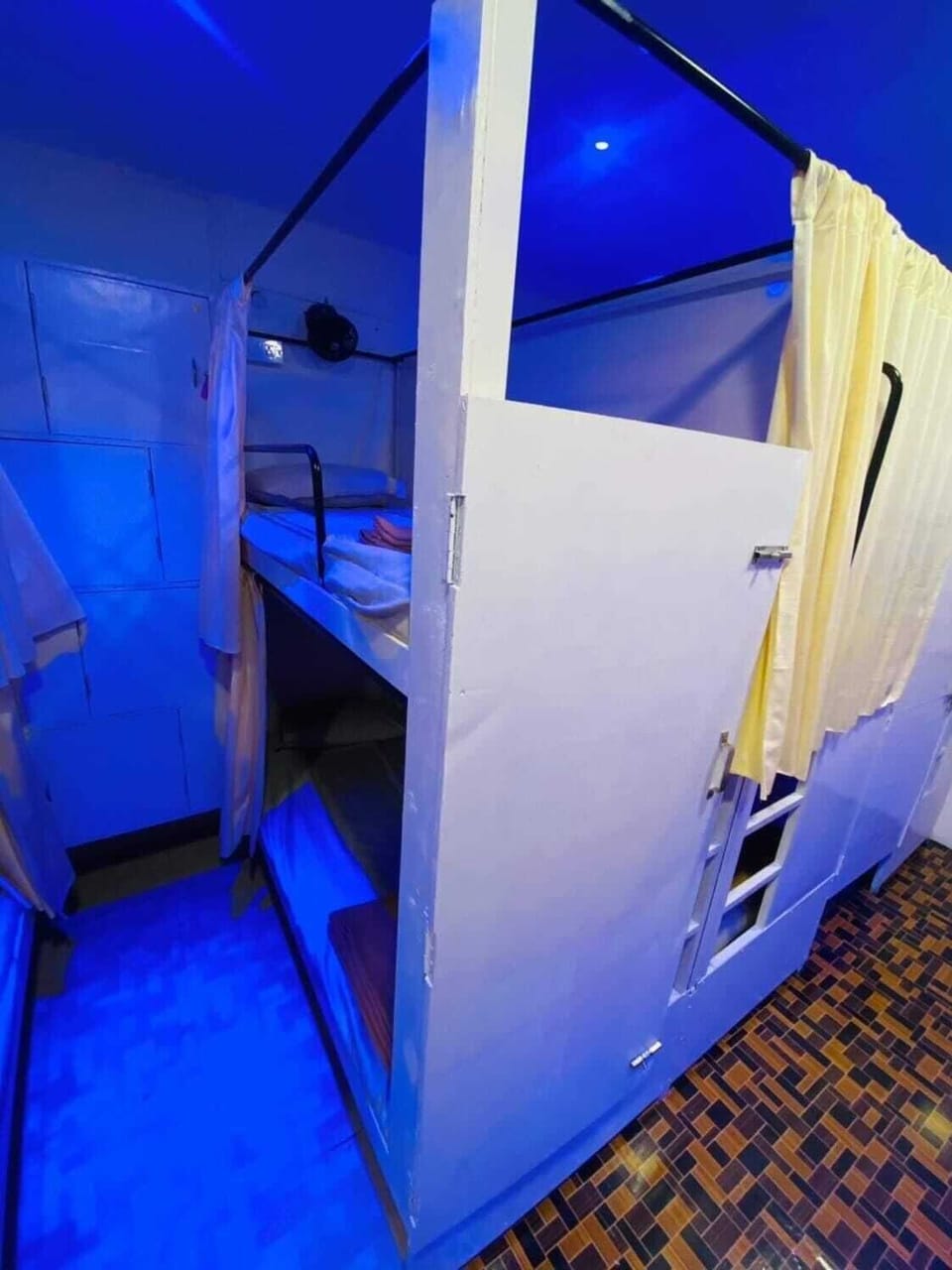 Shared Dormitory | Soundproofing, free WiFi