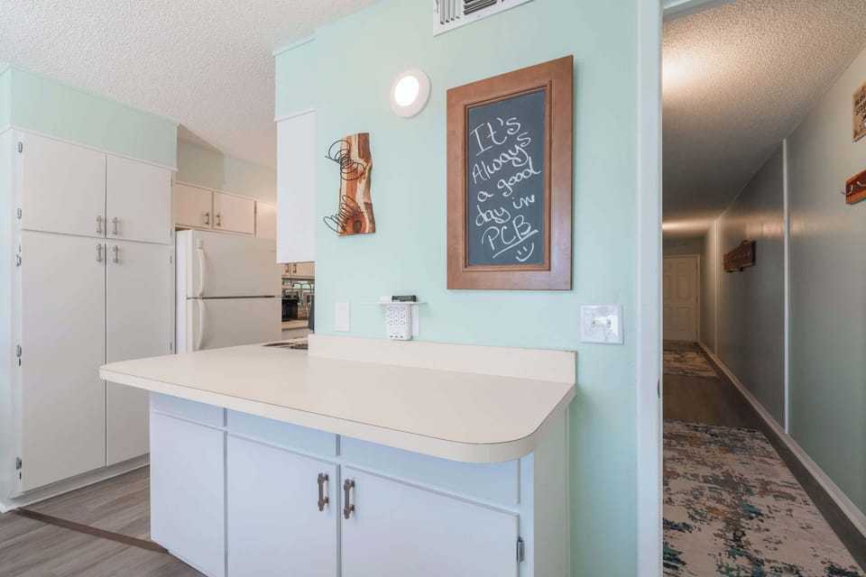 Condo, Multiple Beds, Balcony, Ocean View (Turtle Love) | Interior