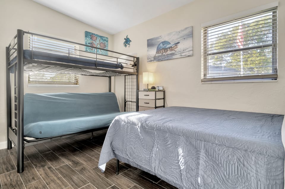 Bunkbed / futon combo with full size bed, flat screen TV and Nintendo Switch